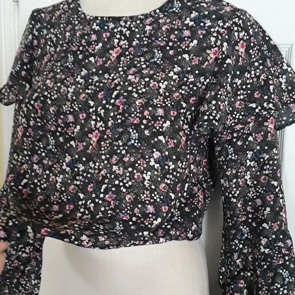 Forever 21 ditzy floral ruffle sleeve elastic waist boho top sz M pretty blouse - Picture 2 of 14